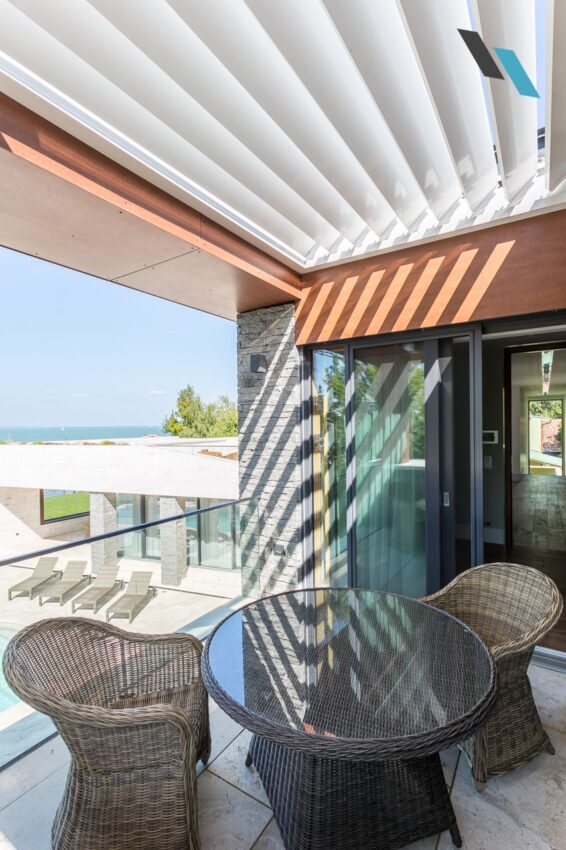 Algarve Aero lamellás pergola