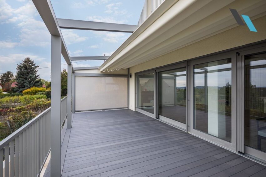 Alumark Elegancy ponyvás pergola Fixscreen oldalárnyékolóval