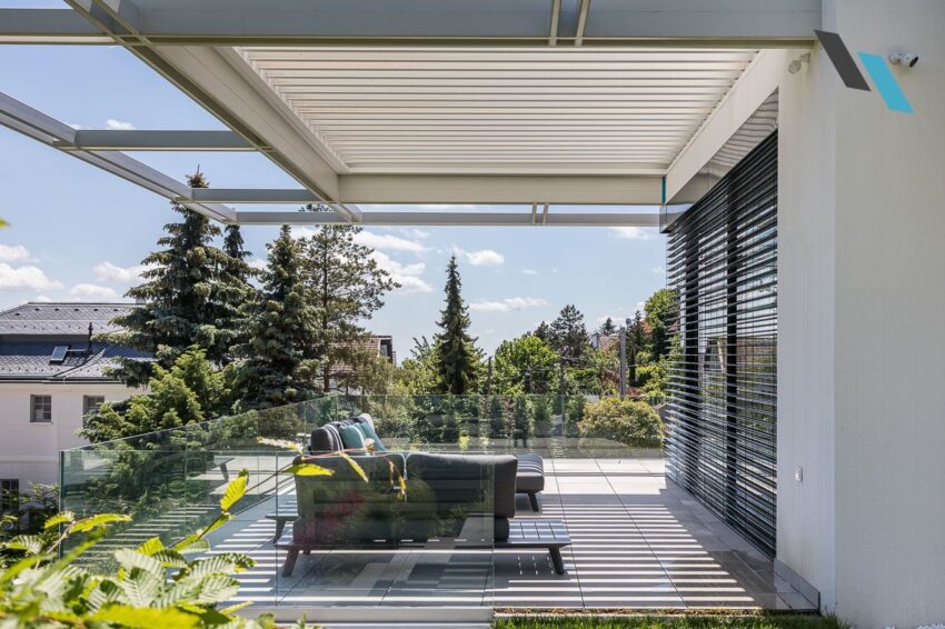 Algarve Aero lamellás pergola
