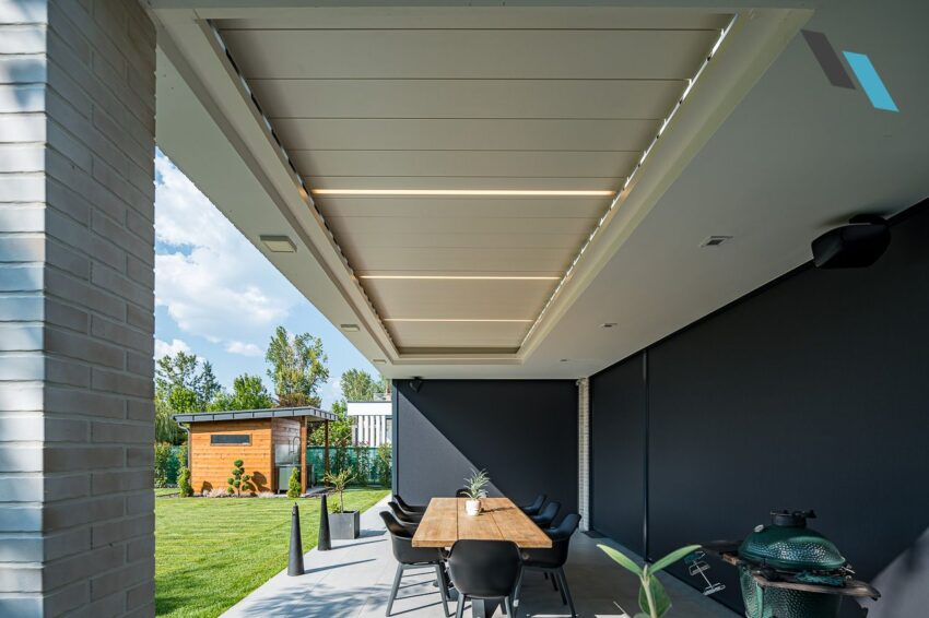 Fixscreen kültéri textilárnyékoló és Algarve Aero pergola integrált LED világítással